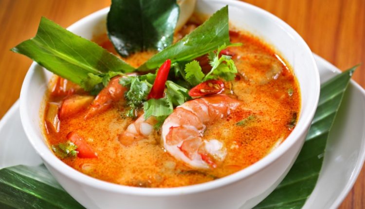 Canh chua tom yam gung