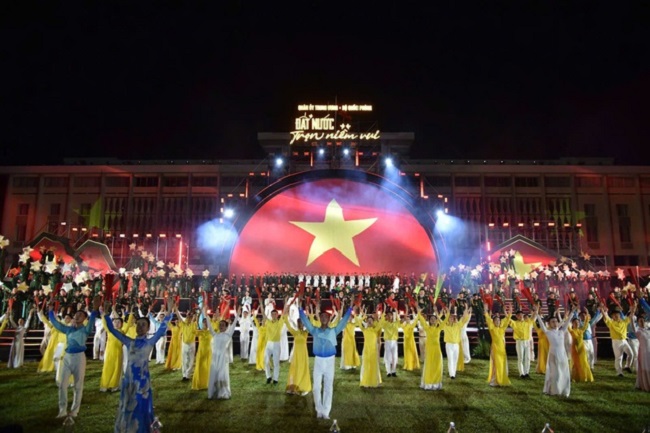 Đặc sắc chương trình nghệ thuật "Đất nước trọn niềm vui"