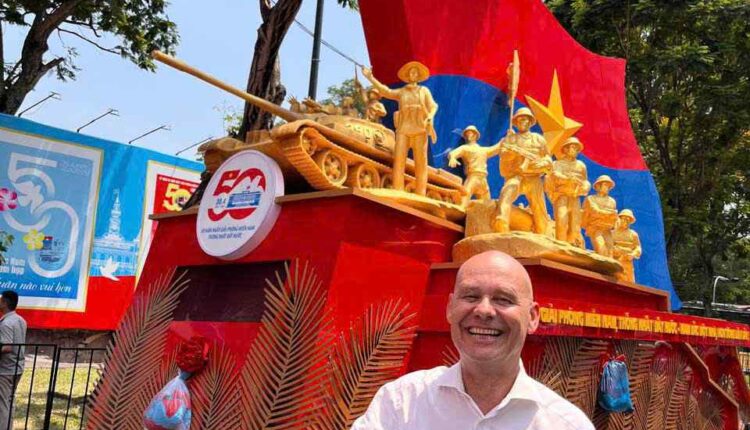 ong-Kees van-Baar-dai-su-vuong-quoc-ha-lan-tai-viet-nam-tphcm-2