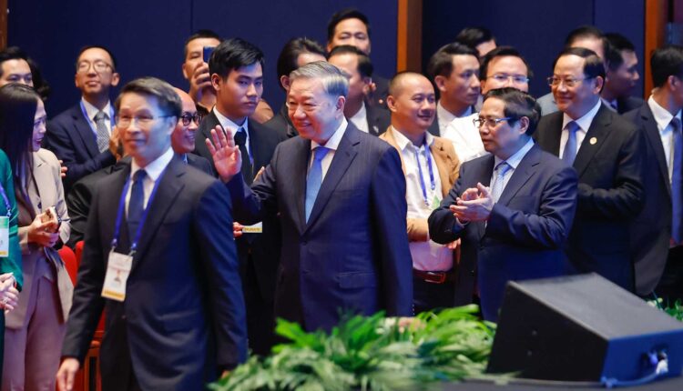 tong-bi-thu-to-lam-va-thu-tuong-pham-minh-chinh