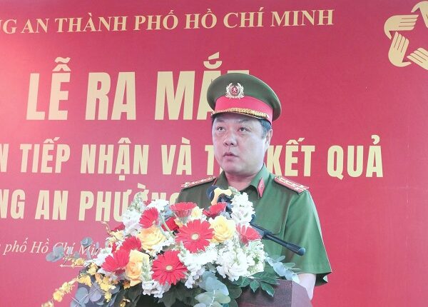 cong-an-tphcm-dong-loat-ra-mat-dua-vao-van-hanh-bo-phan-mot-cua-tai-cong-an-cac-phuong-xa5