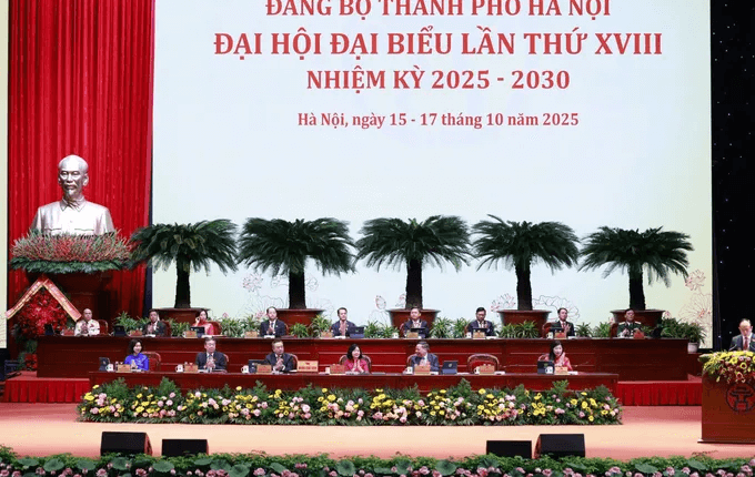 khai-mac-trong-the-dai-hoi-dai-bieu-dang-bo-tp-ha-noi-lan-thu-xviii (6)