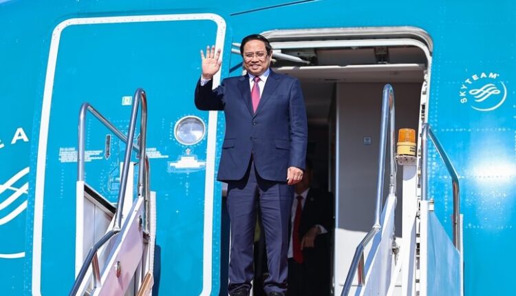 thu-tuong-pham-minh-chinh-toi-thu-do-vientiane-bat-dau-chuyen-cong-tac-tai-lao-1