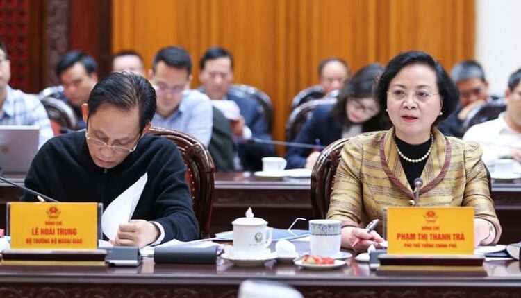 thu-tuong-xay-dung-chinh-sach-vuot-troi-canh-tranh-de-thi-diem-mot-so-khu-thuong-mai-tu-do-5