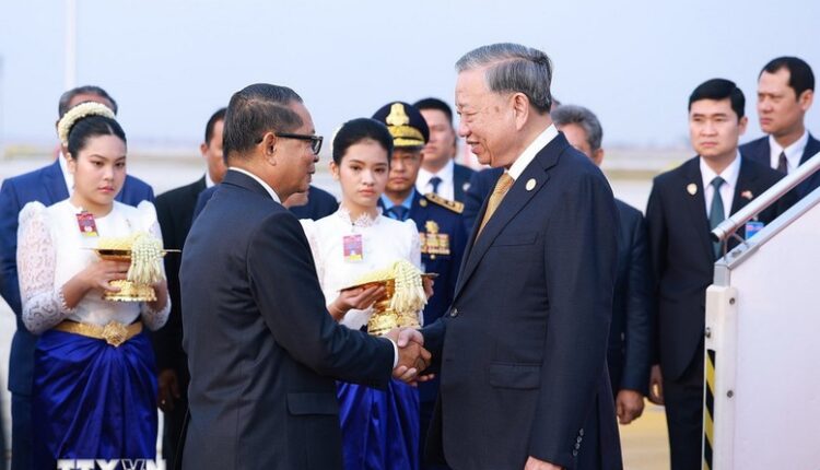 tong-bi-thu-to-lam-bat-dau-chuyen-tham-cap-nha-nuoc-toi-vuong-quoc-campuchia