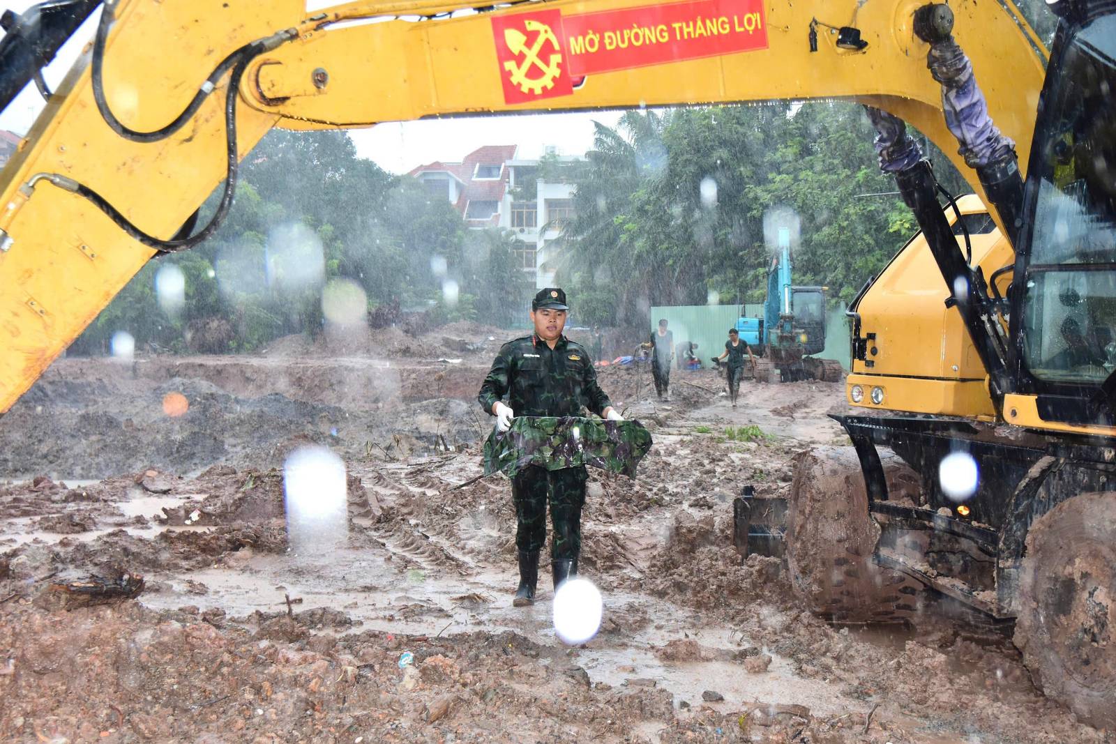 TP. HCM tổ chức Lễ truy điệu và an táng 731 hài cốt liệt sĩ tại Công viên Lê Thị Riêng